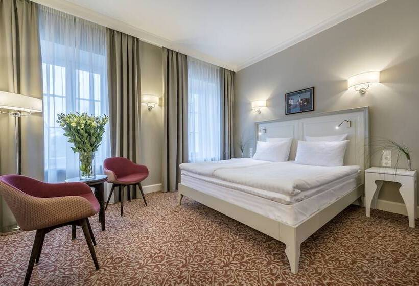 سوییت, Ratonda Centrum Hotels
