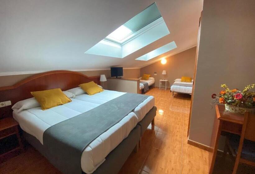 غرفة قياسية رباعية, Apartamentos Peña Santa