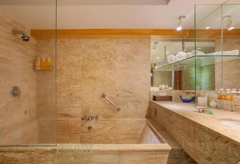 اتاق لوکس, Seaview Patong Hotel   Sha Plus