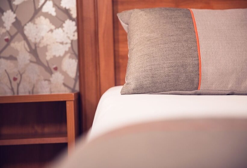 اتاق سوپریور, Timhotel Tour Eiffel
