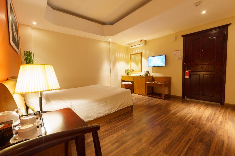 اتاق سوپریور سه تخته, Timhotel Tour Eiffel