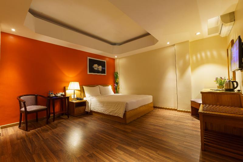 اتاق سوپریور سه تخته, Timhotel Tour Eiffel