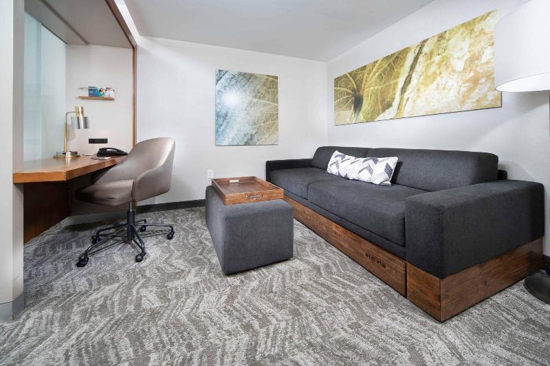 اتاق راحتی, Timhotel Tour Eiffel