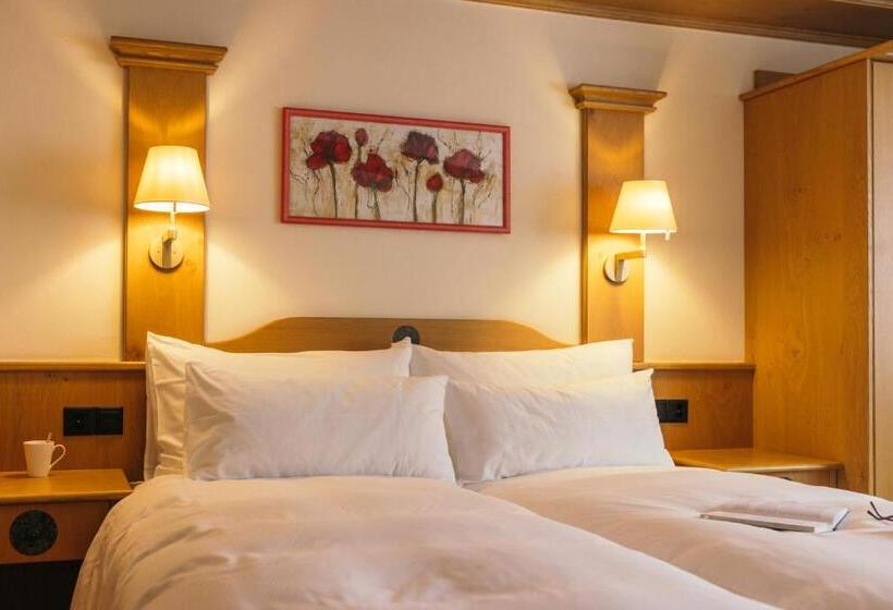 اتاق کلاسیک, La Couronne Hotel & Spa