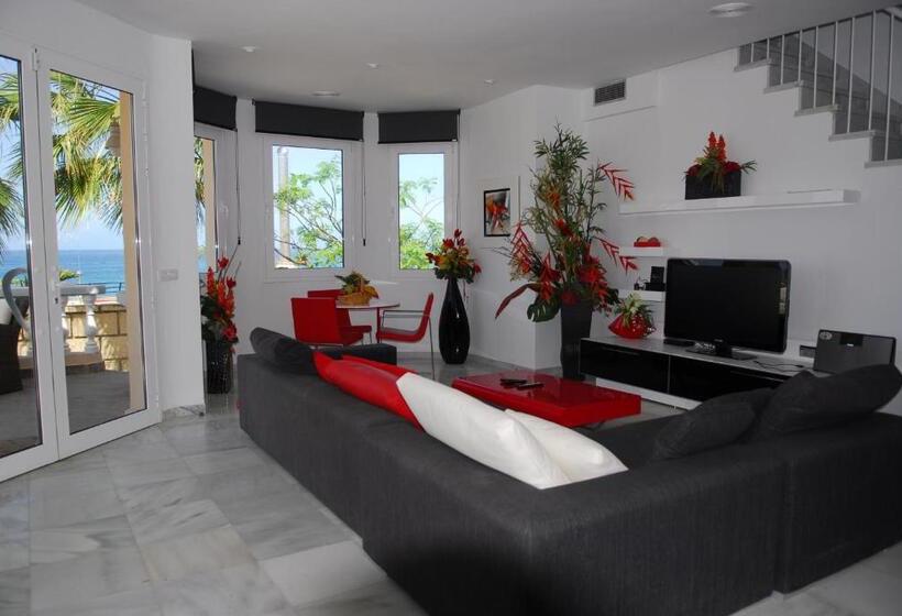 ویلای 5 خوابه, Lagos de Fañabé