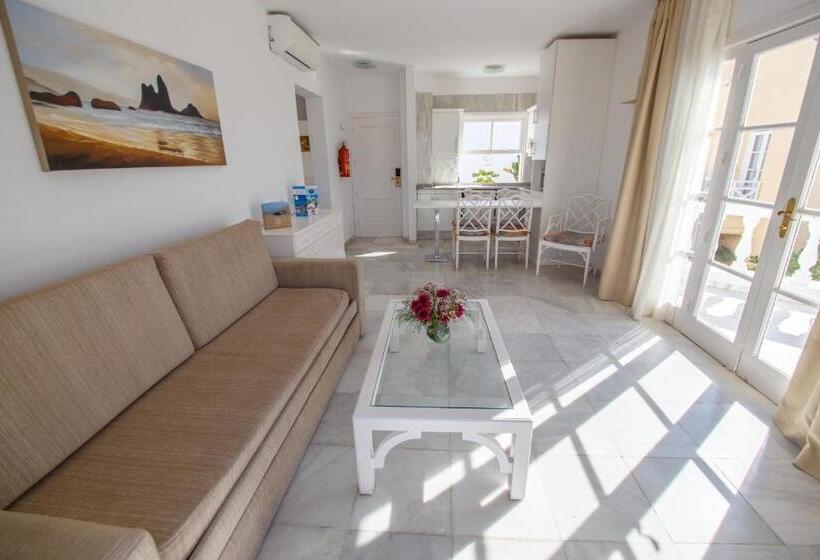 2 Bedroom Deluxe Apartment, Lagos De Fañabé