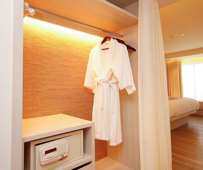 اتاق استاندارد با تخت دوبل, Pullman Pattaya Hotel G