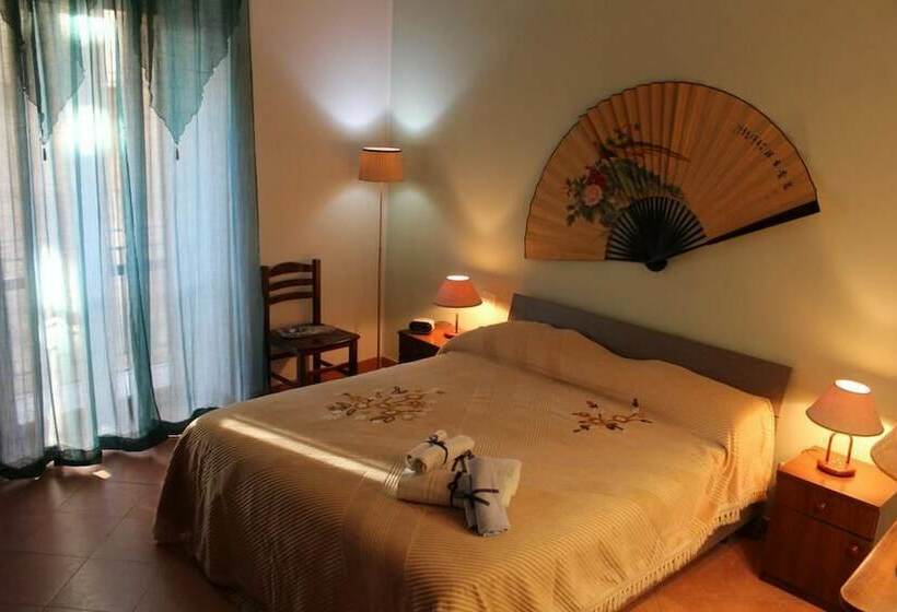 آپارتمان راحتی 1 خوابه, Hola Cathedral House