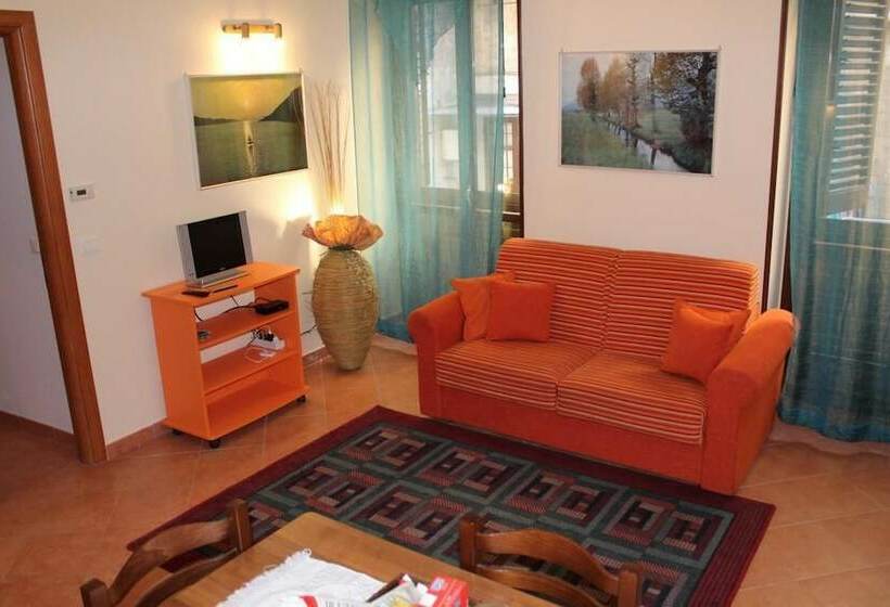 آپارتمان راحتی 1 خوابه, Hola Cathedral House