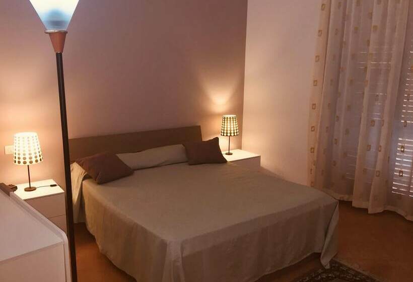 آپارتمان راحتی 1 خوابه, Hola Cathedral House
