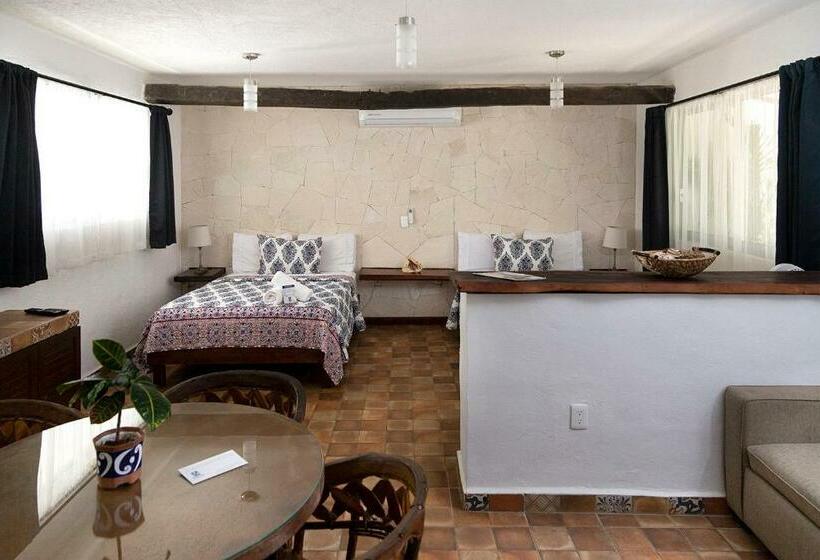 اتاق اساندارد با چشم‌انداز جانبی به دریا, Amar Inn