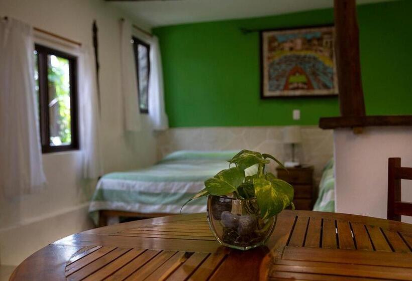 بانگلوی استاندارد, Amar Inn