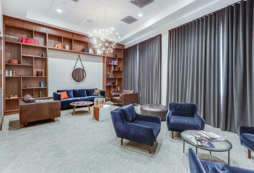 سوییت, Dadeland Towers By Miami Vacations