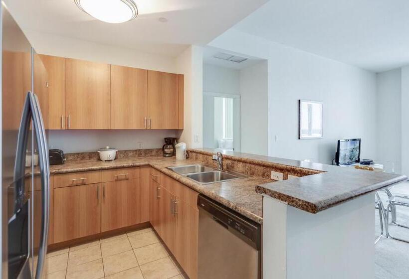 سوییت, Dadeland Towers By Miami Vacations