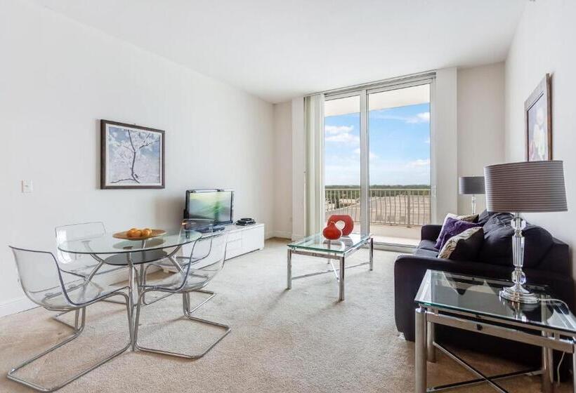 سوییت, Dadeland Towers By Miami Vacations