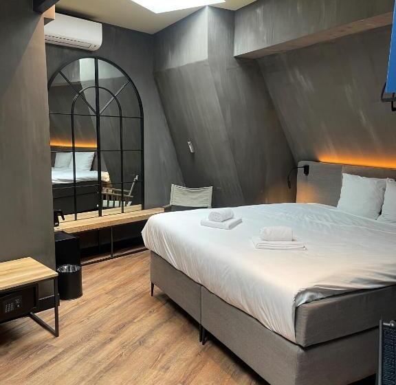 اتاق استاندارد با تخت بزرگ, City Center Lodge Utrecht