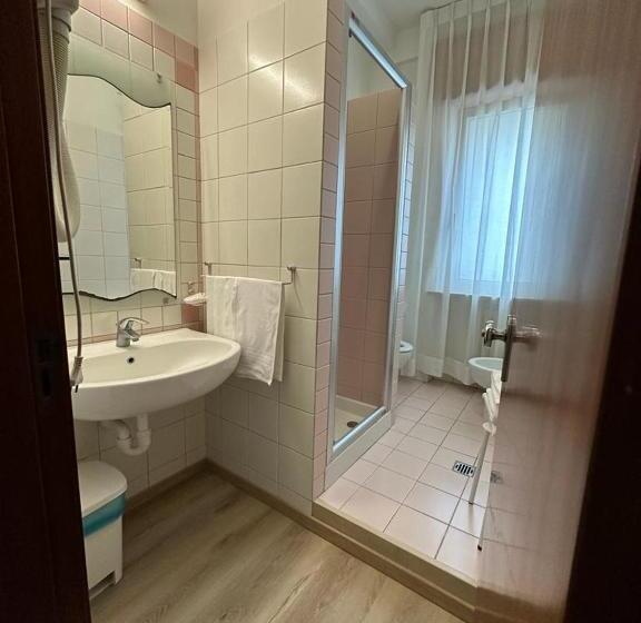 اتاق استاندارد چهار تخته, Costa Verde