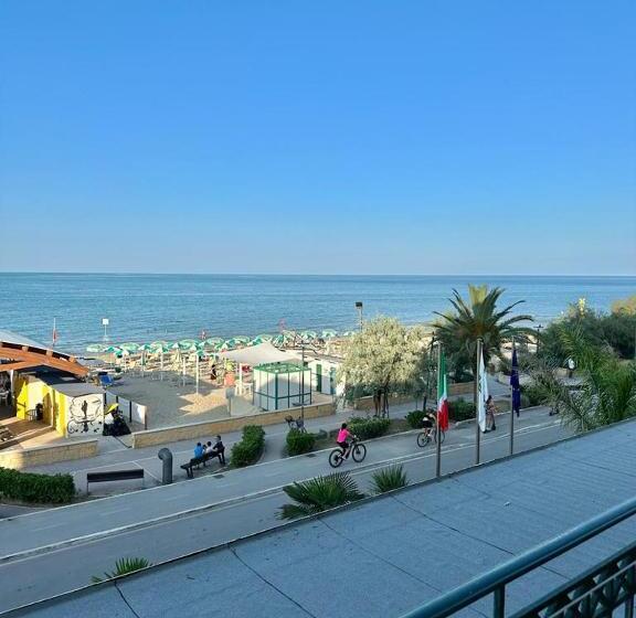 اتاق استاندارد چهار تخته, Costa Verde