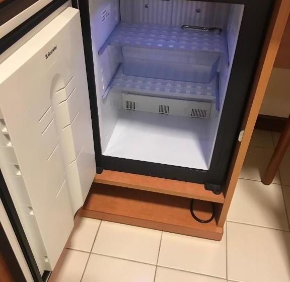 اتاق لوکس با بالکن و چشم‌انداز دریا, Costa Verde