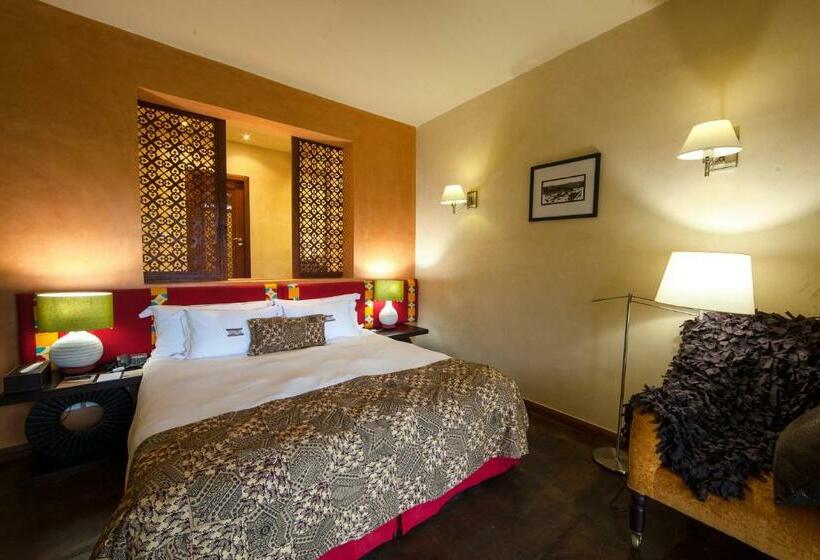 اتاق استاندارد, The Royal Senchi Hotel And Resort