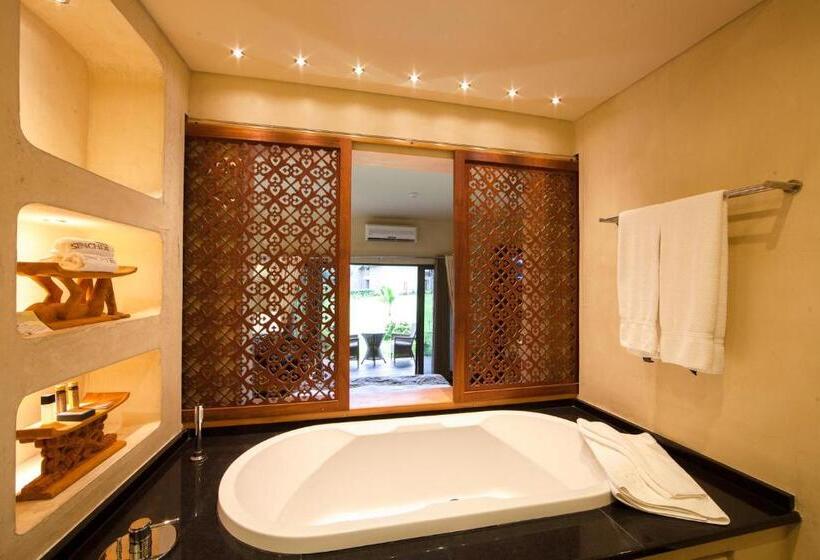 اتاق استاندارد, The Royal Senchi Hotel And Resort