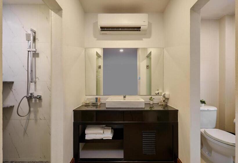 سوییت, Nai Yang Beach Resort And Spa