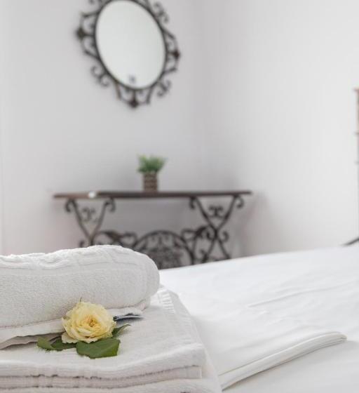 اتاق استاندارد با بالکن و چشم‌انداز دریا, Ampoulos Rooms & Apartments