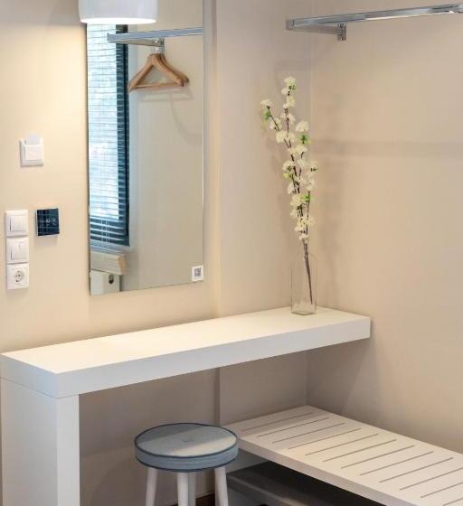 اتاق لوکس با چشم‌انداز دریا, Ampoulos Rooms & Apartments