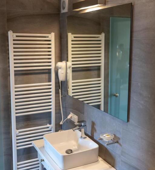 استودیوی لوکس, Ampoulos Rooms & Apartments