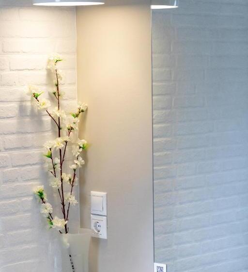 استودیوی لوکس, Ampoulos Rooms & Apartments