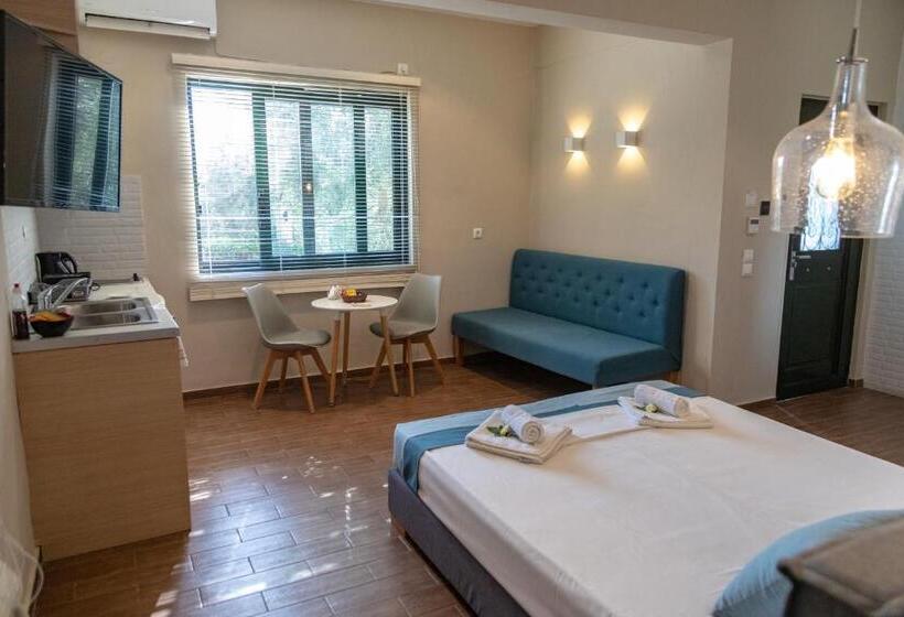 استودیوی لوکس, Ampoulos Rooms & Apartments