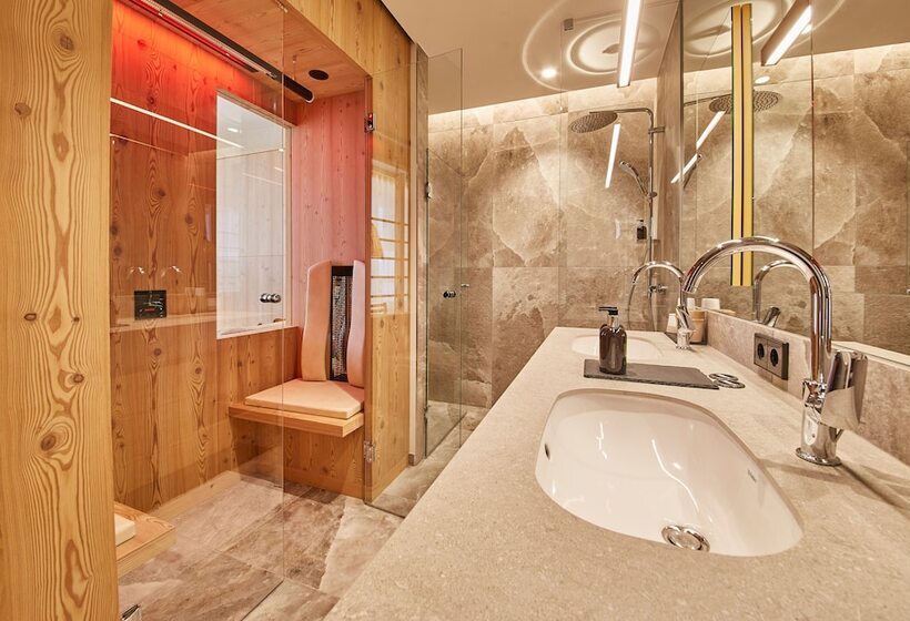 سوییت, Falkensteiner Hotel Kronplatz   The Leading Hotels Of The World