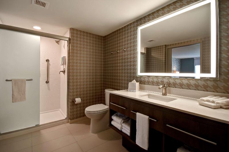 سوئیت با تخت بزرگ, Home2 Suites By Hilton Boston South Bay