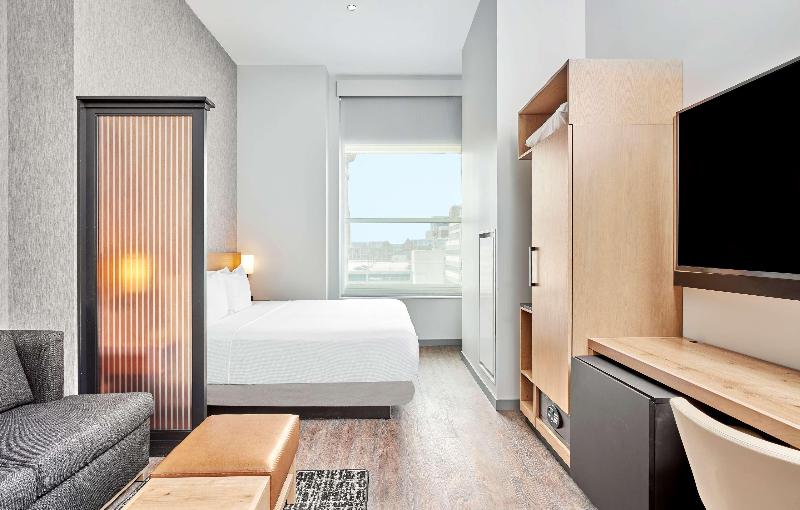 اتاق استاندارد با تخت بزرگ, Hyatt Place Chicago Medical/university District