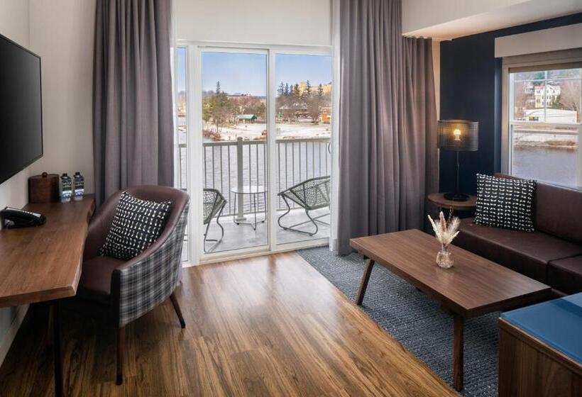 سوئیت با تخت بزرگ, Voco Saranac Lake Ny Waterfront, An Ihg