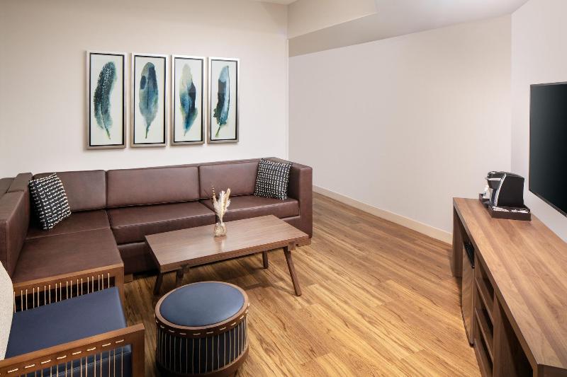 Suite with lake view, Voco Saranac Lake Ny Waterfront, An Ihg