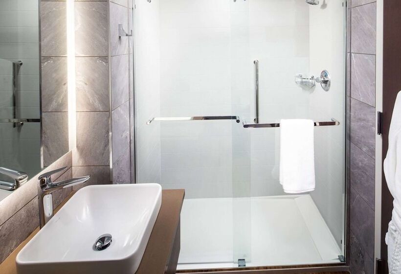 Suite with lake view, Voco Saranac Lake Ny Waterfront, An Ihg
