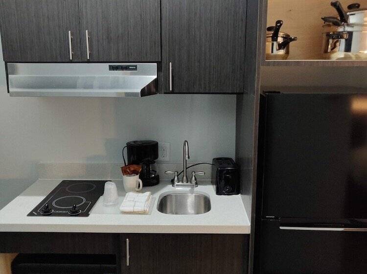 اتاق لوکس, Studio 6 Katy, Tx