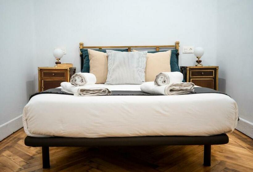 חדר סטנדרט חדר אמבטיה משותף, Hihome Hostel