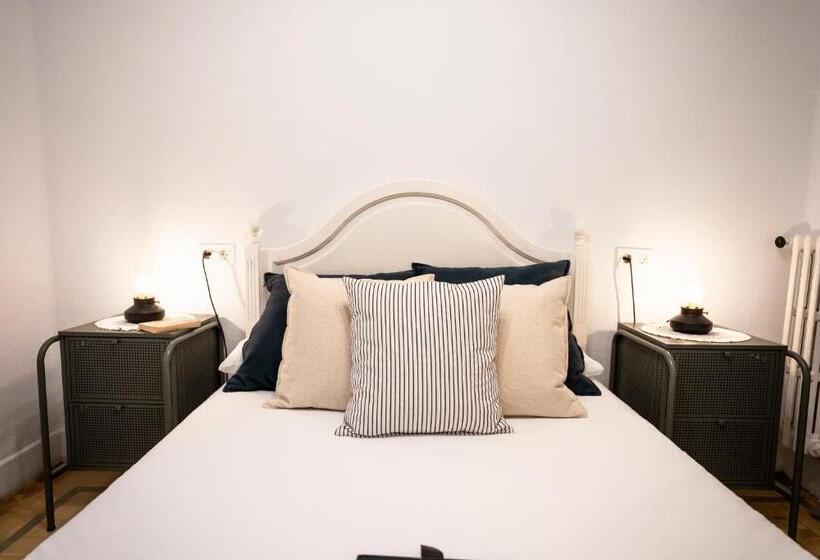 חדר סטנדרט חדר אמבטיה משותף, Hihome Hostel
