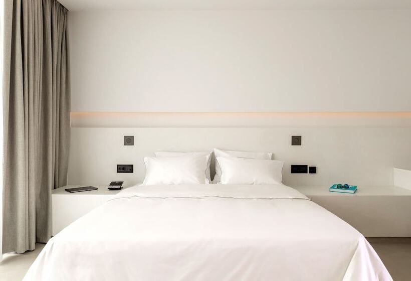 سوئیت با چشم‌انداز, Domes White Coast Milos, Adults Only   Small Luxury Hotels Of The World