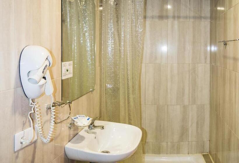 اتاق استاندارد, El Roble Hotel Restaurante