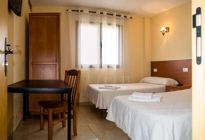 اتاق استاندارد, El Roble Hotel Restaurante