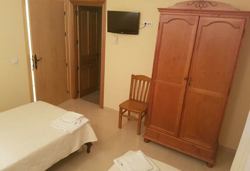 اتاق استاندارد, El Roble Hotel Restaurante