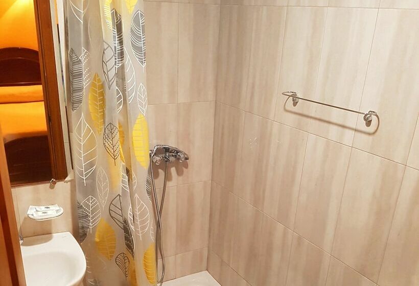 اتاق استاندارد, El Roble Hotel Restaurante