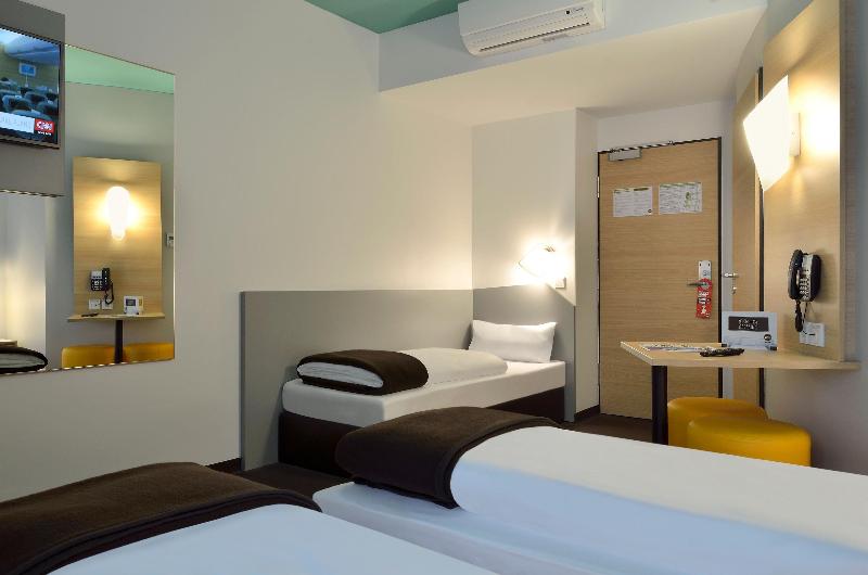 اتاق استاندارد برای معلولان, Wyndham Garden Miami International Airport