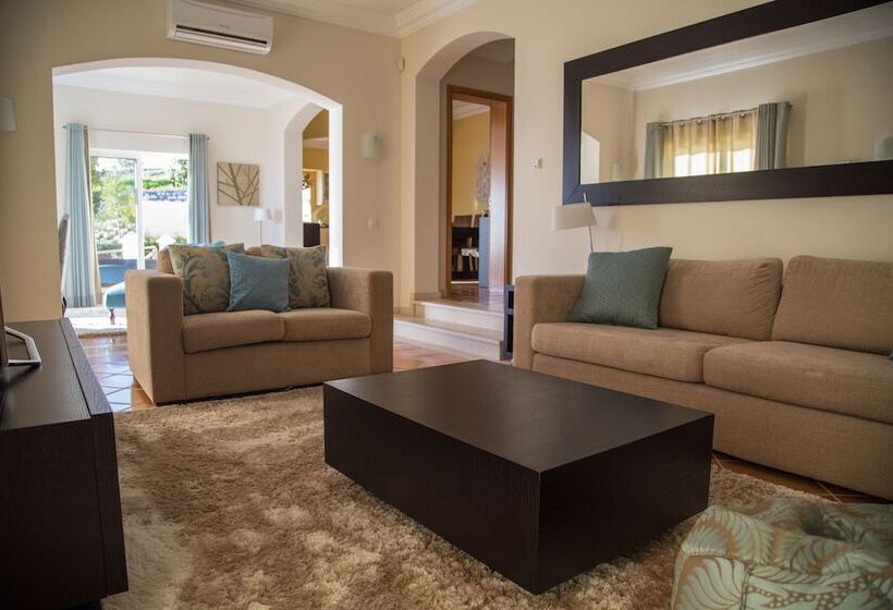 ویلا سوپریور 3 خوابه, Balancal Apartments And Villas Palheiro Village