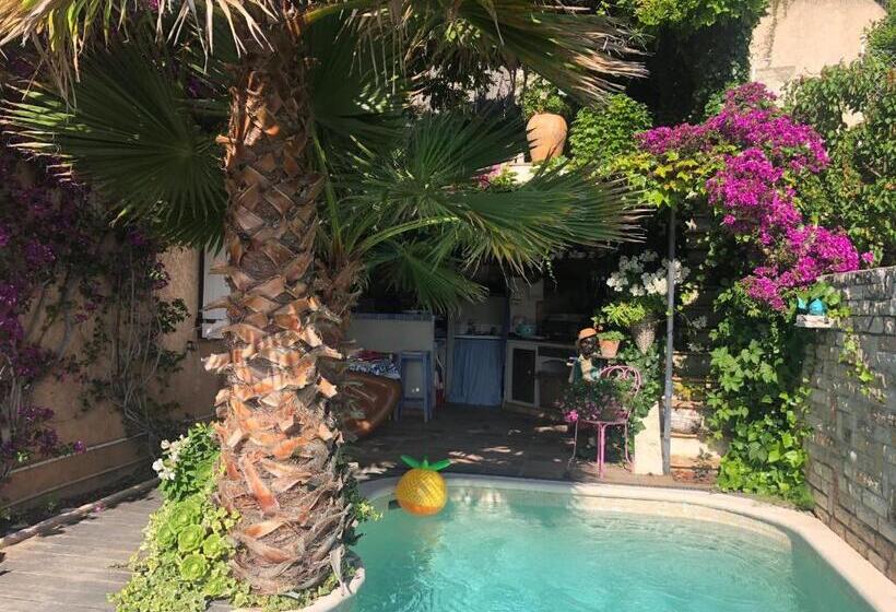 اتاق استاندارد, Les Grimaldines   Maison D Hôtes