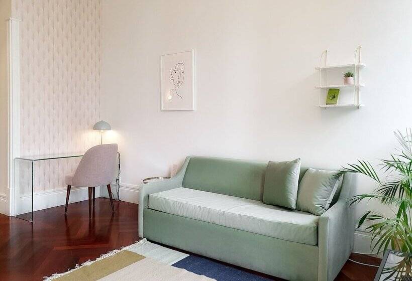 آپارتمان 1 خوابه با چشم‌انداز باغ, Trindade Premium Apartments