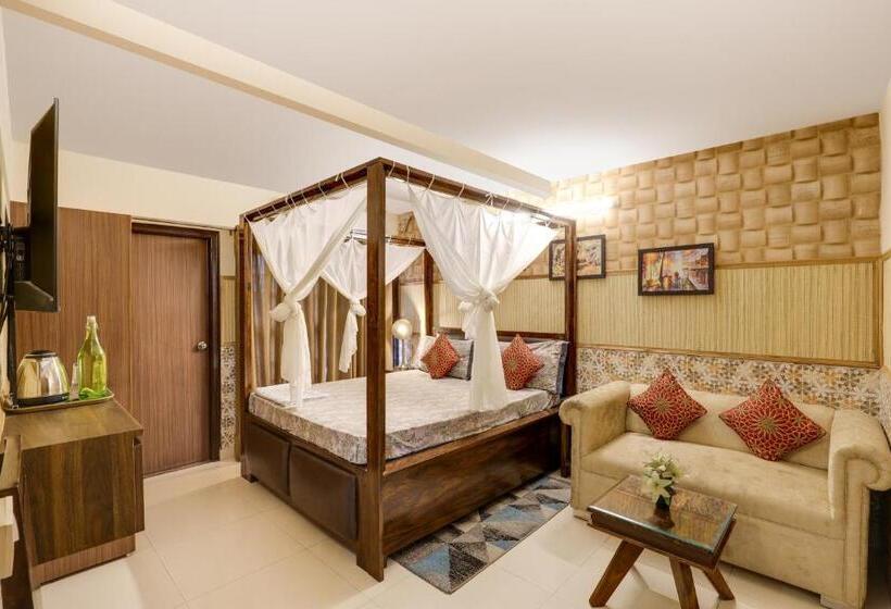 اتاق سوپریور با تخت بزرگ, House Of Comfort Noida